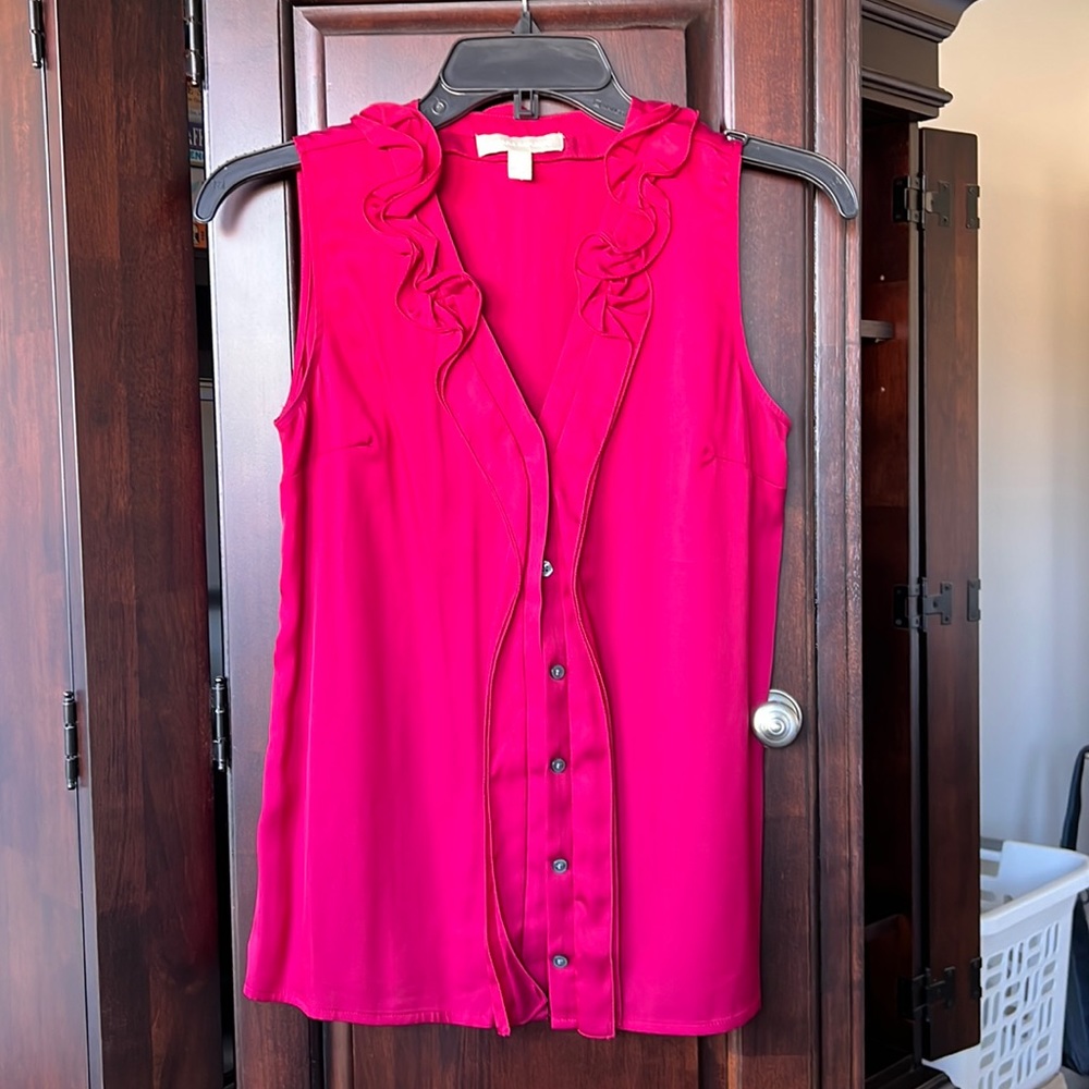 Banana Republic silk button up sleeveless blouse
